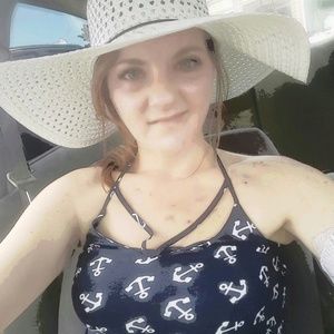 Meet your Posher, Karissa